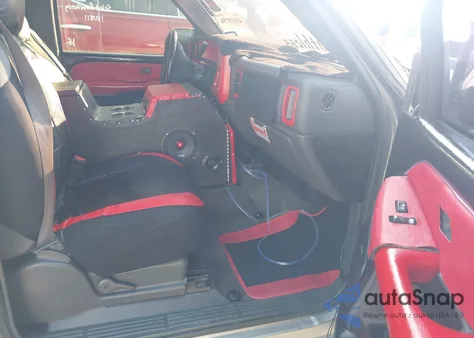 2003 Chevrolet Silverado 1500 Ls из США, поврежденный, VIN 2GCEC19VX31180811